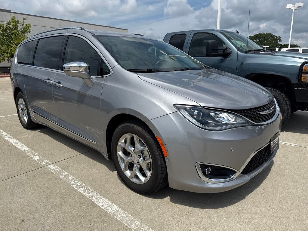 2017 CHRYSLER Pacifica