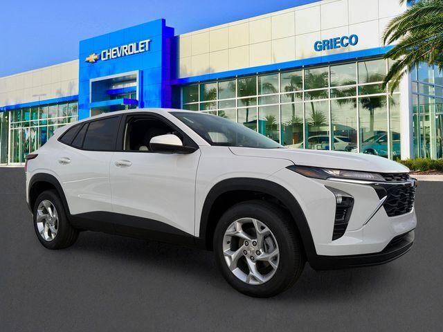 2026 CHEVROLET Trax