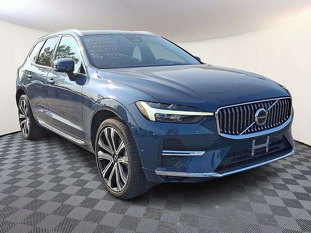 2023 VOLVO XC60