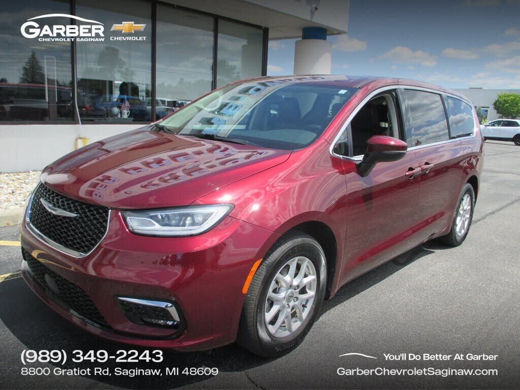 2023 CHRYSLER Pacifica
