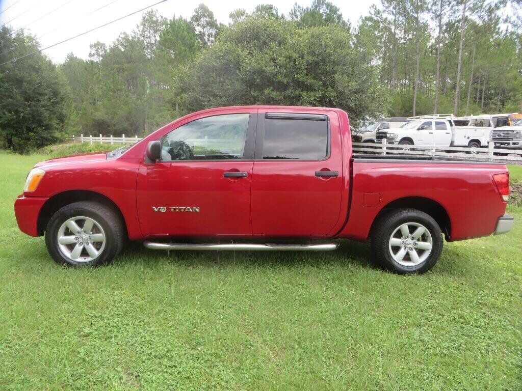 2012 NISSAN Titan