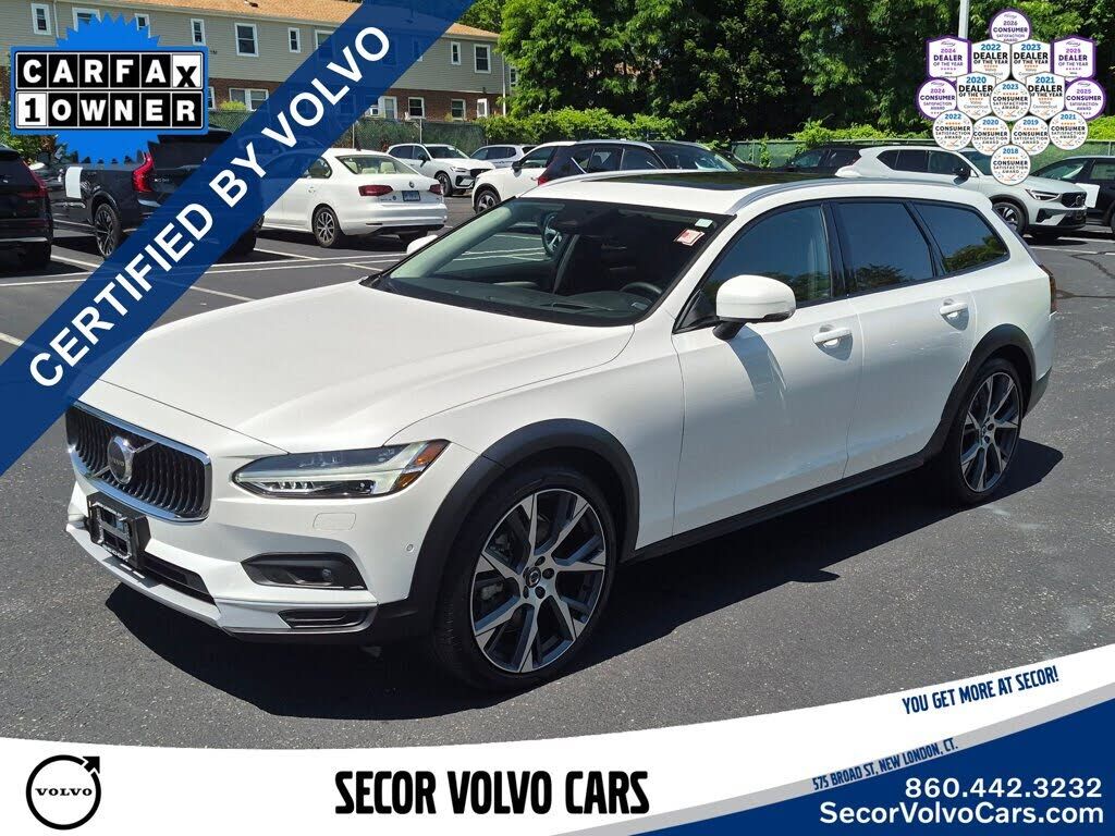 2025 VOLVO V90CC