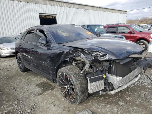 2020 AUDI Q8