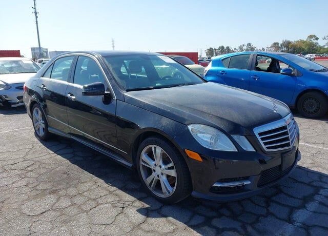 2013 MERCEDES-BENZ E-Class