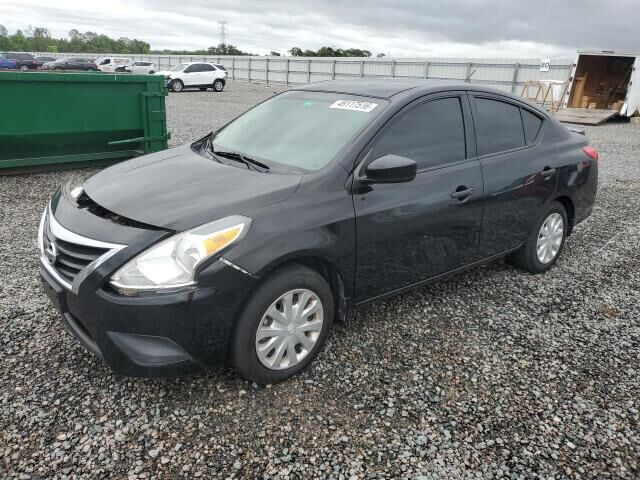 2019 NISSAN Versa