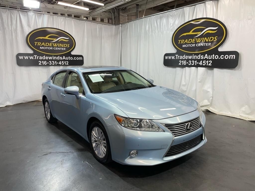 2013 LEXUS ES