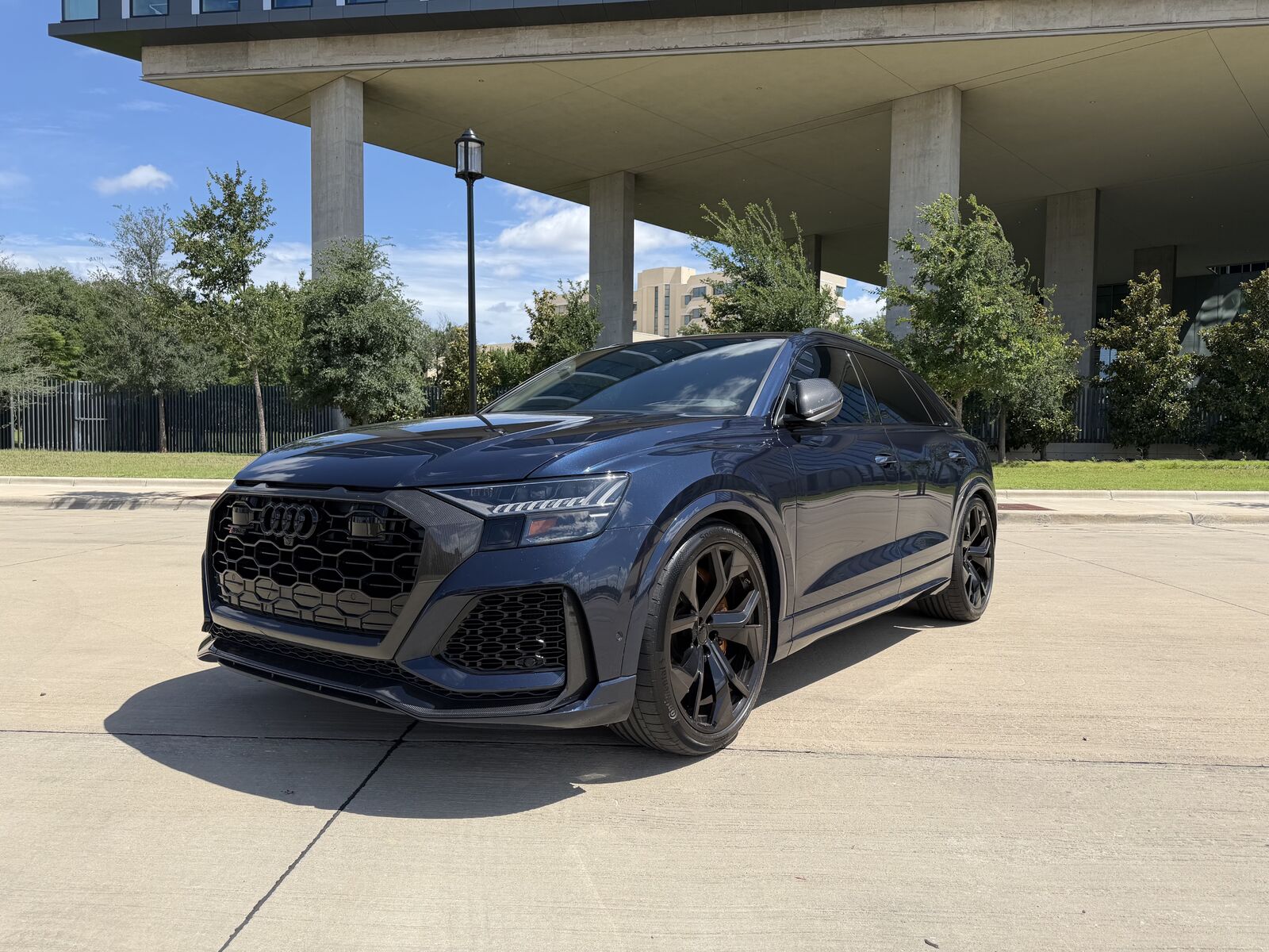 2023 AUDI RS Q8