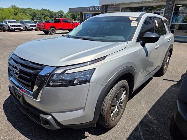 2024 NISSAN Pathfinder