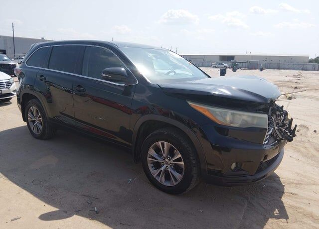 2015 TOYOTA Highlander