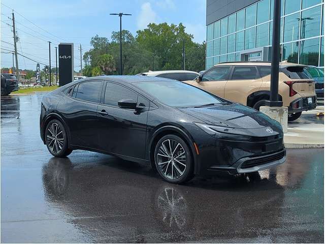 2024 TOYOTA PRIUS