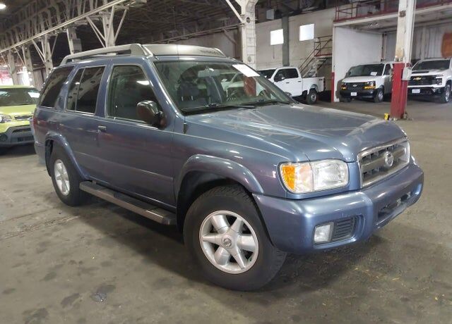 2002 NISSAN Pathfinder
