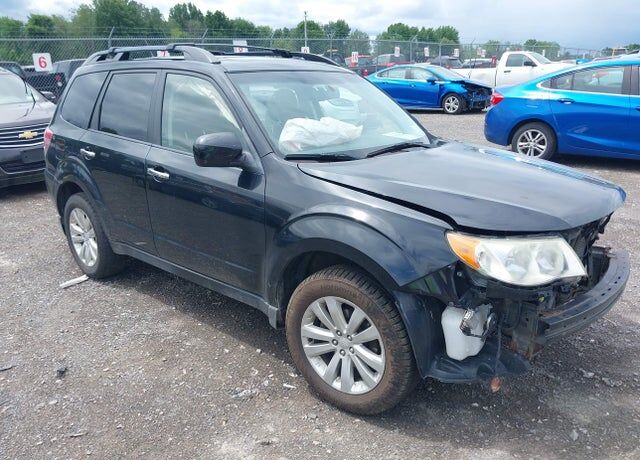 2013 SUBARU Forester