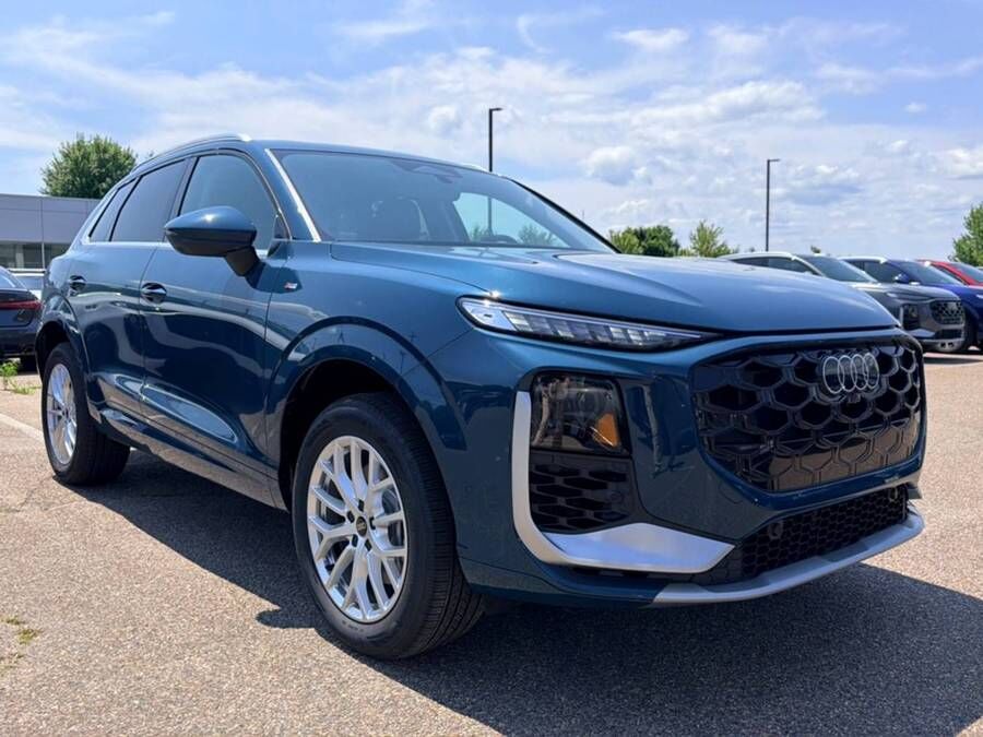 2026 AUDI Q3