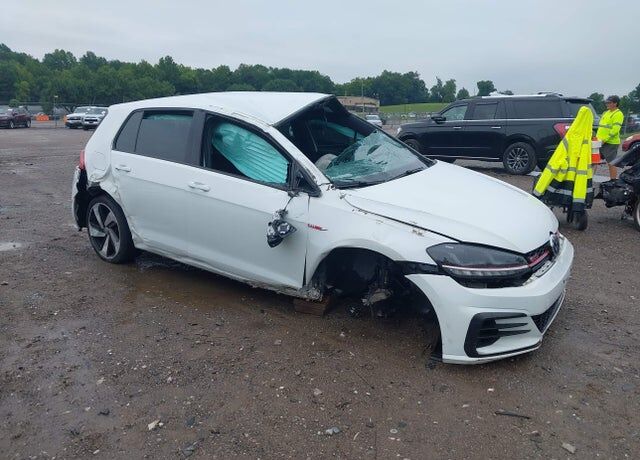 2020 VOLKSWAGEN Golf GTI