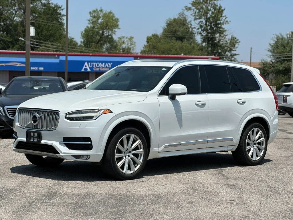 2016 VOLVO XC90