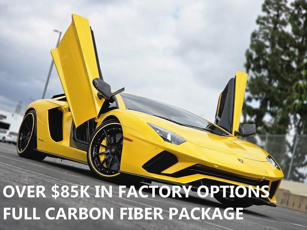 2018 LAMBORGHINI Aventador