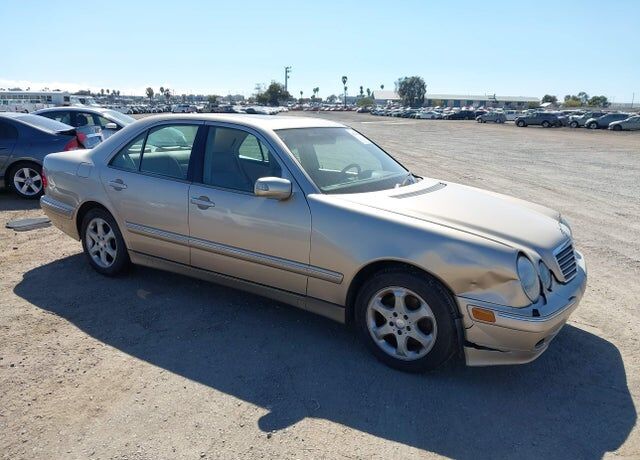 2002 MERCEDES-BENZ E-Class