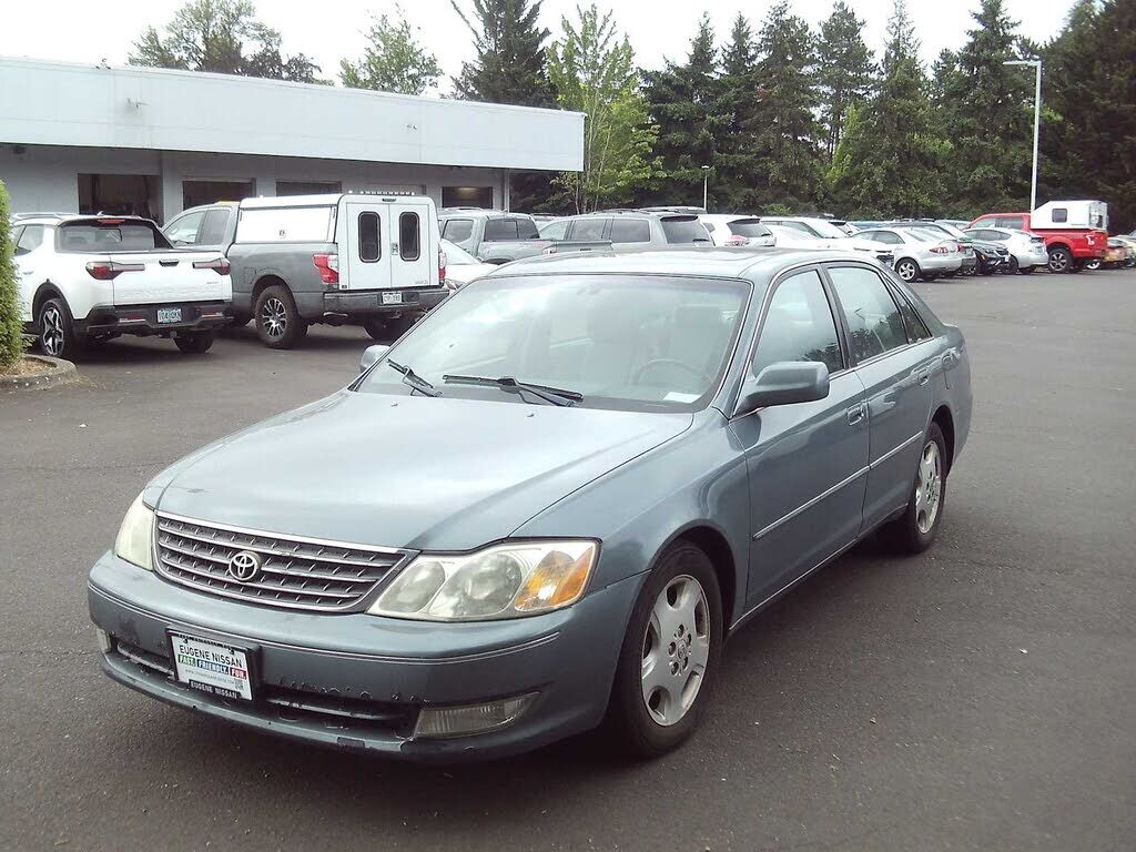 2003 TOYOTA Avalon
