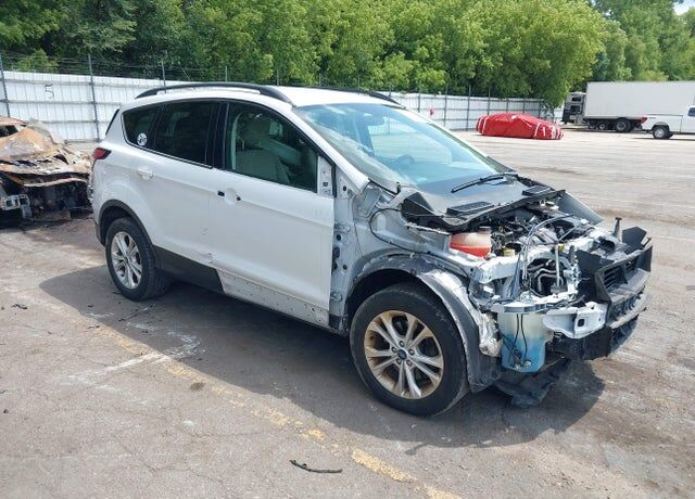 2018 FORD Escape