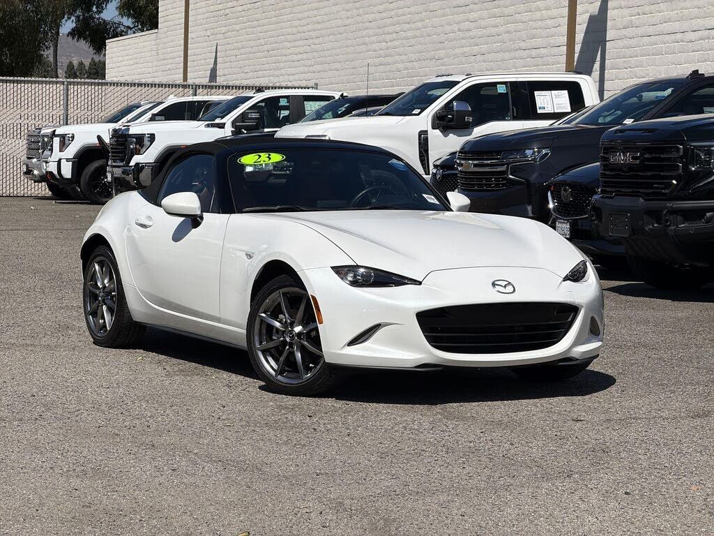 2023 MAZDA MX-5