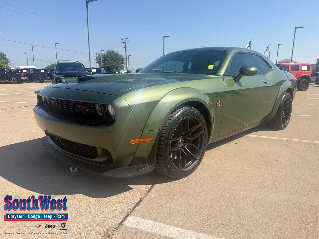 2021 DODGE Challenger