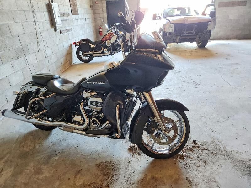 2017 HARLEY DAVIDSON FLTRXS / Road Glide Special