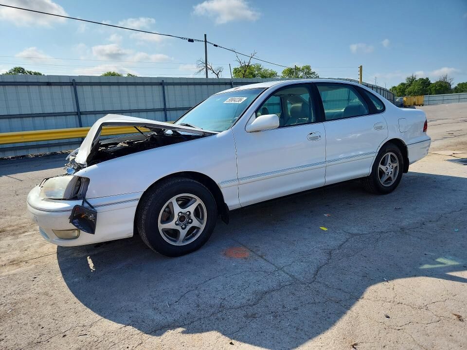 1999 TOYOTA Avalon