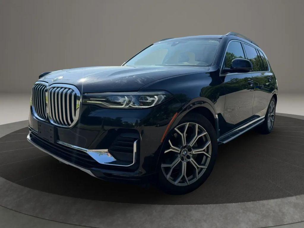 2021 BMW X7
