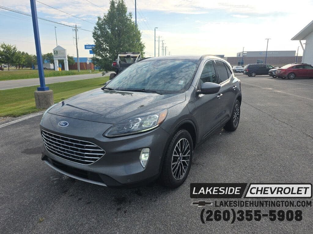 2021 FORD Escape