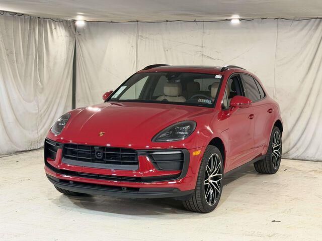 2026 PORSCHE Macan
