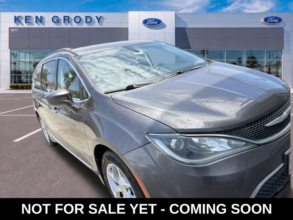 2017 CHRYSLER Pacifica