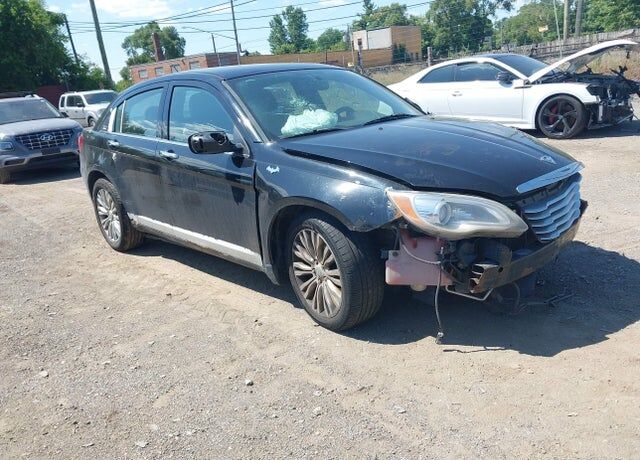 2014 CHRYSLER 200