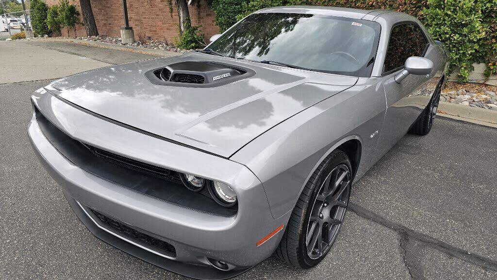 2016 DODGE Challenger