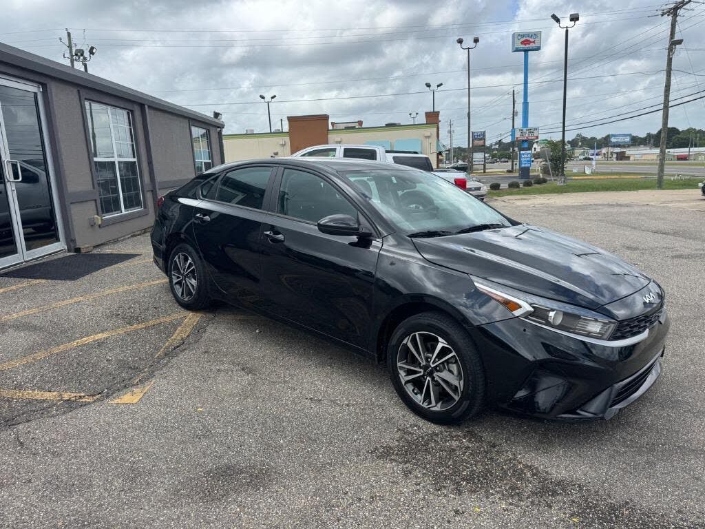 2023 KIA Forte
