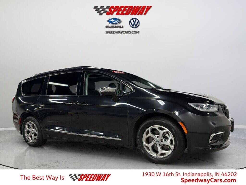 2023 CHRYSLER Pacifica