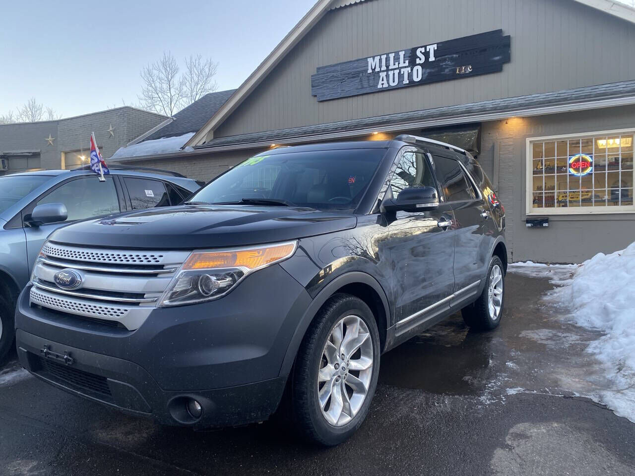 2014 FORD Explorer