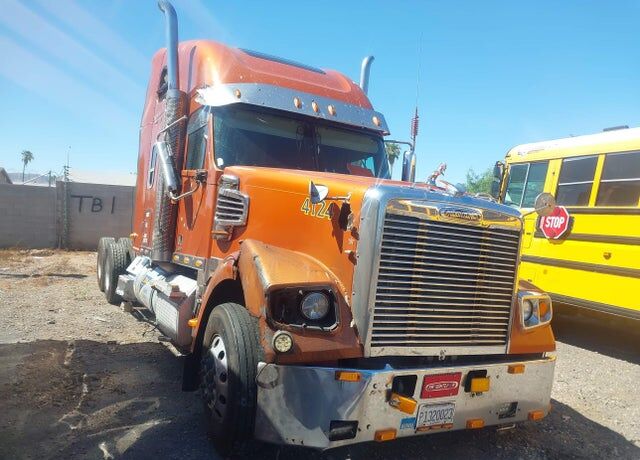 2016 FREIGHTLINER Coronado