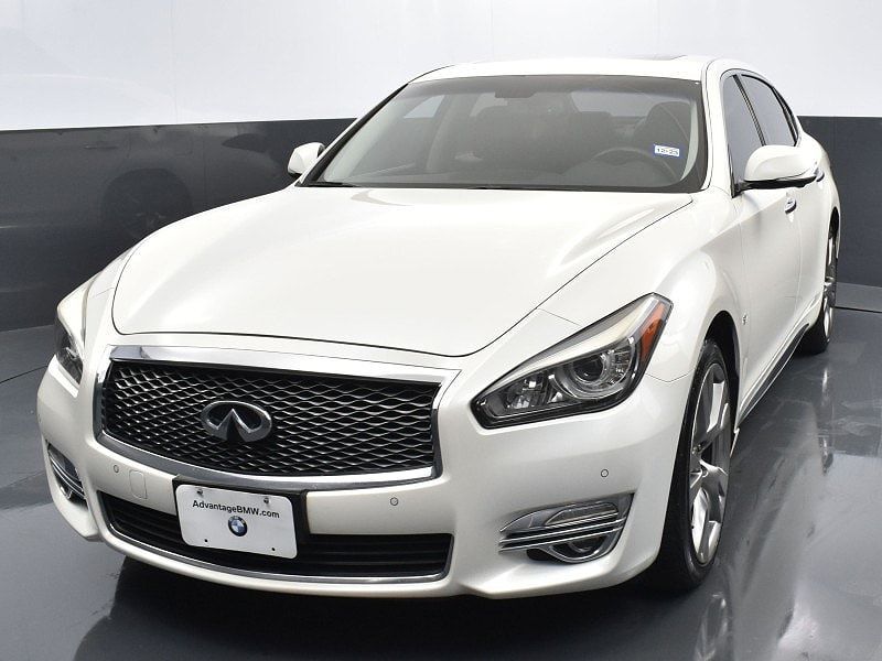2017 INFINITI Q70L