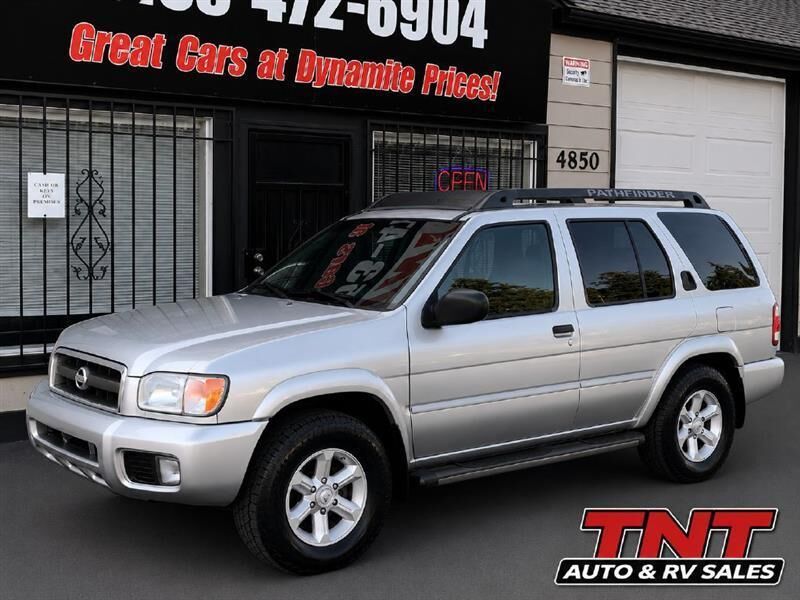 2004 NISSAN Pathfinder