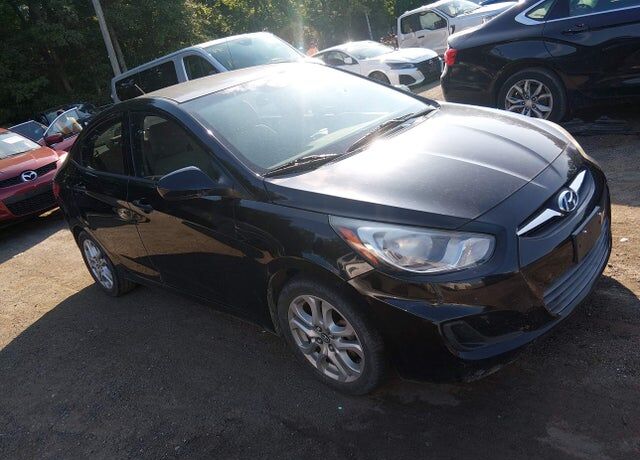 2012 HYUNDAI Accent