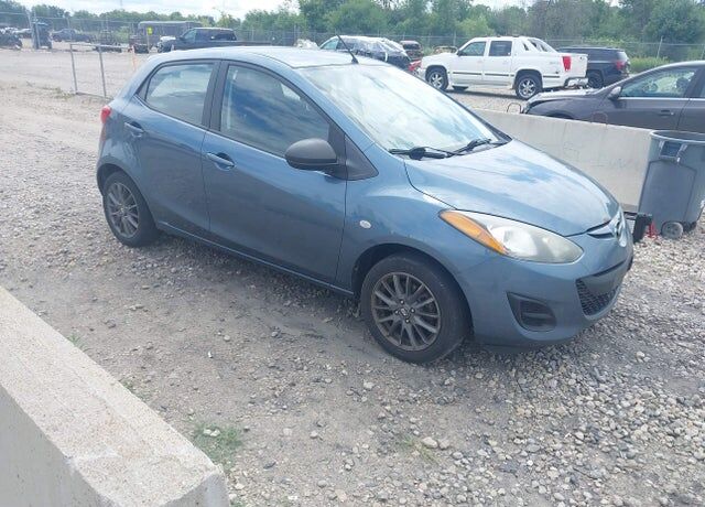 2014 MAZDA Mazda2