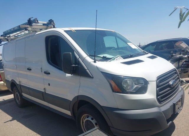 2018 FORD Transit