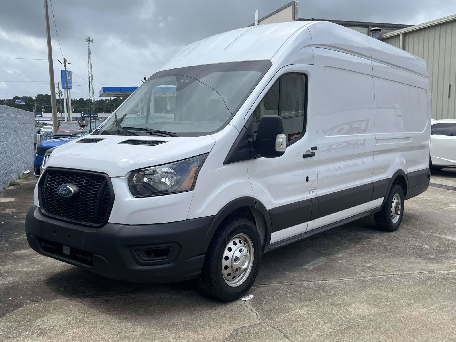 2023 FORD Transit