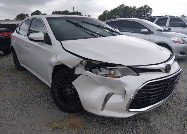 2018 TOYOTA Avalon
