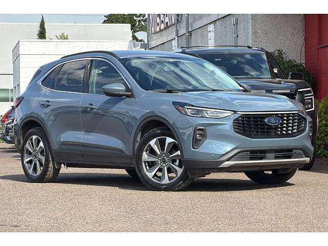 2024 FORD Escape