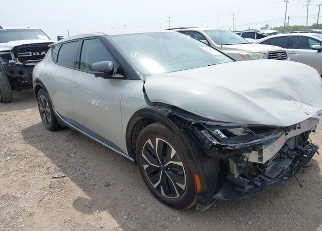 2023 KIA EV6