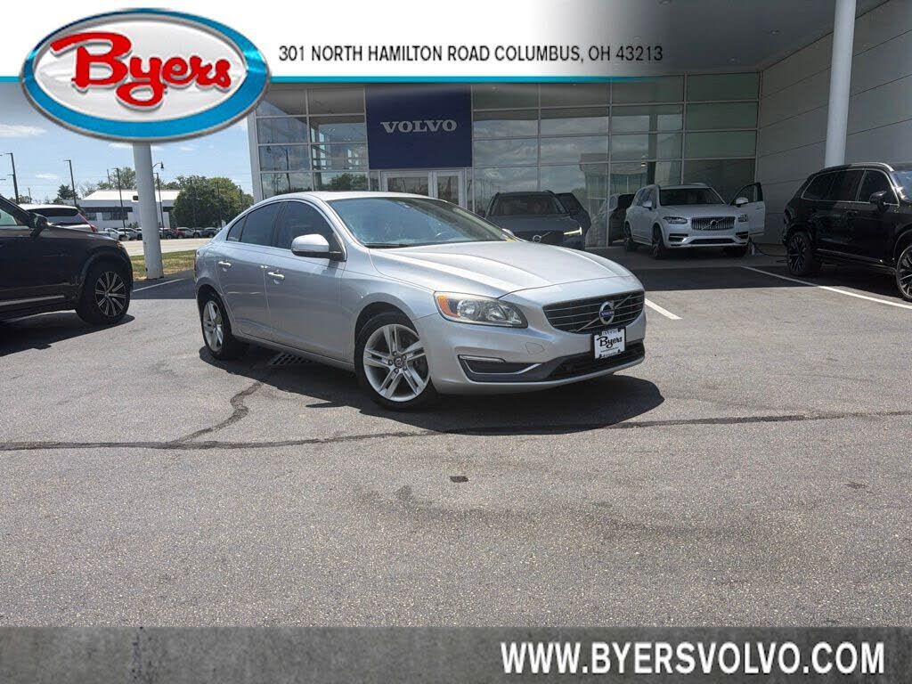 2015 VOLVO S60