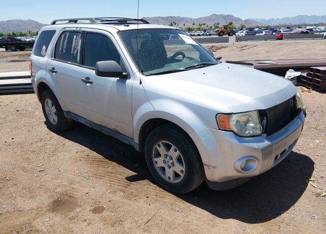 2011 FORD Escape