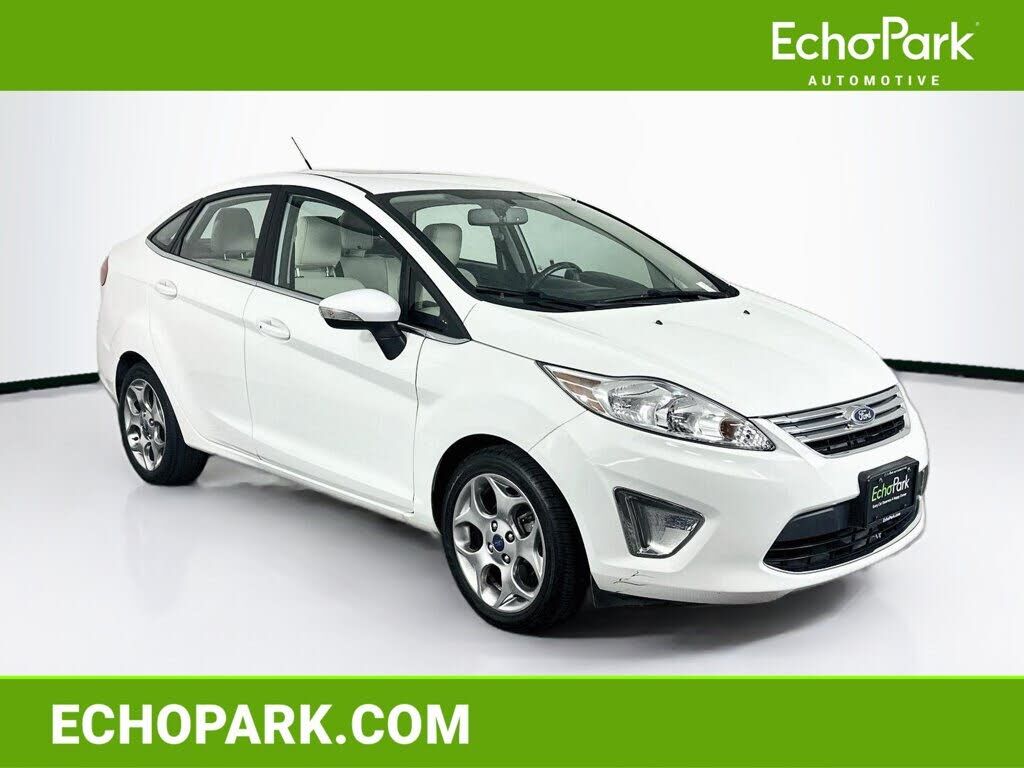 2012 FORD Fiesta