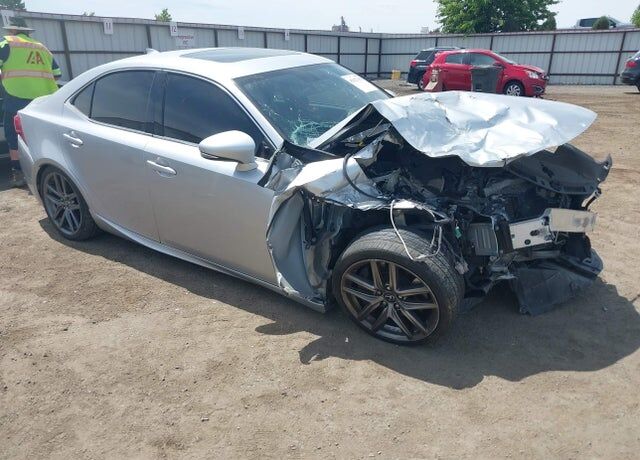 2016 LEXUS IS